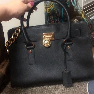 Micheal Kors purse